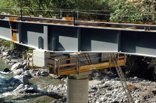 UTELLE & TOURNEFORT (06, Alpes-Maritimes) – Nouveau « Pont des Batteries », poutre au droit du pilier P4