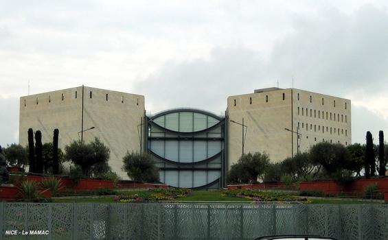 NICE – Musée d'Art Moderne et d'Art Contemporain, façade nord