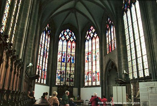 RIOM (63, Puy-de-Dôme) – Sainte-Chapelle, vitraux du XVe