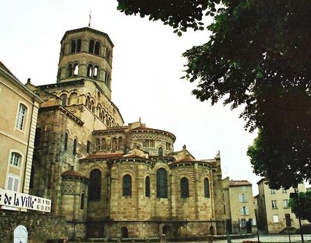 Saint-Austremoine Church