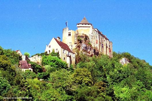 CASTELNAUD-la-CHAPELLE (24, Dordogne) – Le Château, forteresse médiévale dressée sur la falaise au confluent des vallées du Céou et de la Dordogne