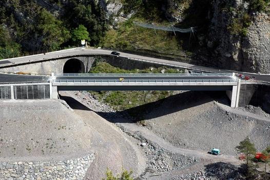 VALDEBLORE (06420, Alpes-Maritimes) – Pont sur le vallon de Bramafan, le nouveau pont