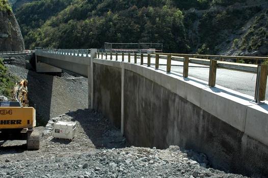 VALDEBLORE (06420, Alpes-Maritimes) – Pont sur le vallon de Bramafan, le nouveau pont
