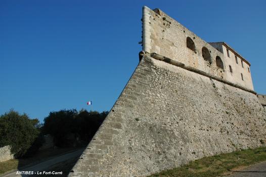 ANTIBES (06, Alpes-Maritimes) – Le fort Championnet, ou Fort-Carré, bastion sud