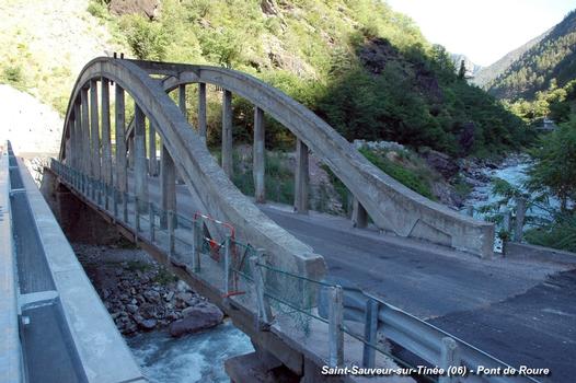 SAINT-SAUVEUR-SUR-TINEE (06, Alpes-Maritimes) – Le « Pont de Roure », ancien pont