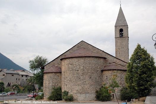 VALDEBLORE (06420, Alpes-Maritimes) – Eglise de la Sainte-Croix, le chevet avec l'abside du chœur entre deux absidioles