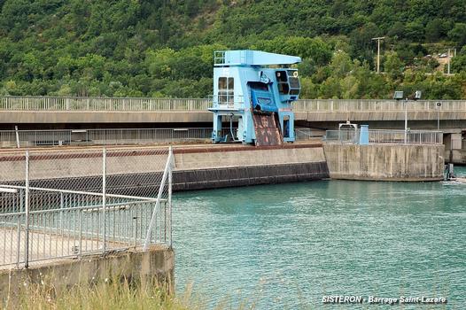 Aménagement hydroélectrique de SALIGNAC (commune de Sisteron, 04200) - Barrage de Saint-Lazare, le dégrilleur