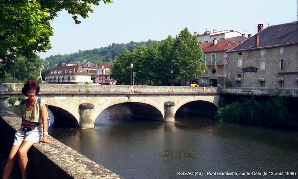FIGEAC (46) – Le pont Gambetta, sur le Célé (route RN 140)