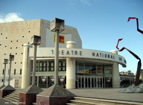 NICE (06,Alpes-Maritimes) - Le Théâtre National, hall d'accueil sur la «Promenade des Arts»