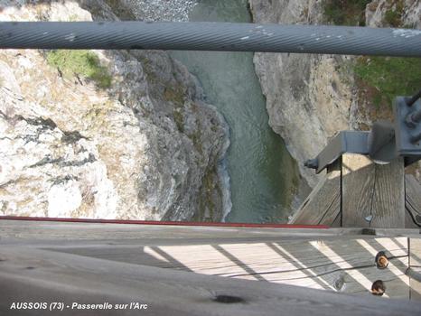 AUSSOIS (73, Savoie) – La passerelle du « nouveau Pont du Diable », sur l'Arc