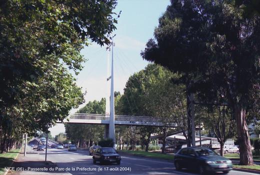 NICE (06) – Passerelle haubannée du «Parc de la Préfecture», route de Grenoble