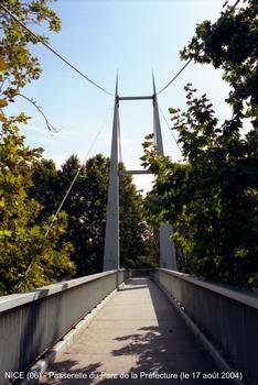 Footbridge at the «Parc de la Préfecture» on the road to Grenoble in Nice