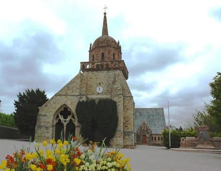 Perros-Guirec (22700, Côtes-d'Armor, Bretagne) - Eglise Saint-Jacques , construite aux 11e et 12e siècles, agrandie aux 14e,15e, rénovée au 20e siècle