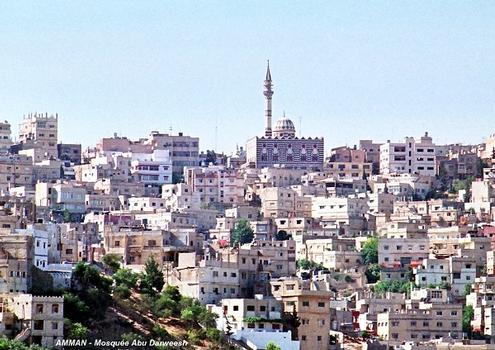AMMAN – La mosquée Abu Darweesh se dresse au sommet du Djebel Al-Ashrafiye