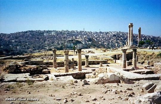 AMMAN – Le Djebel Al-Qala'a (colline du château), sur cette ancienne acropole romaine on trouve des vestiges romains, byzantins et islamiques. Le Temple d'Hercule est attribué à l'empereur Marc Aurèle (161-180)