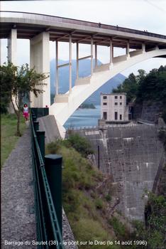 Pont sur le Drac au barrage du Sautet