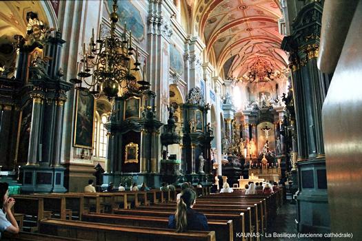KAUNAS – La Basilique, cette ancienne cathédrale a été construite principalement du XVe au XVIIe