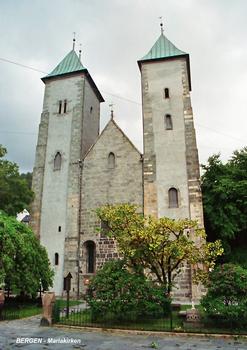 BERGEN (Hordaland) – Eglise Sainte-Marie, la façade de style normand