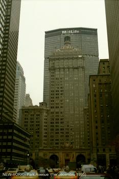 NEW-YORK - Helmsley-building et MetLife-building, sur Park Avenue