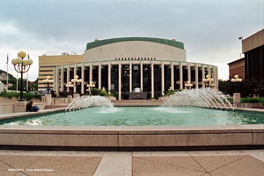 MONTREAL (Montréal) – Salle « Wilfrid Pelletier », fait partie du complexe « Place des Arts ». Auditorium de 2982 places, abrite l'Opéra de Montréal