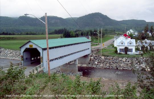 L'ANSE-SAINT-JEAN (Saguenay-Lac Saint-Jean) - Pont couvert «du Faubourg», sur la rivière Saint-Jean