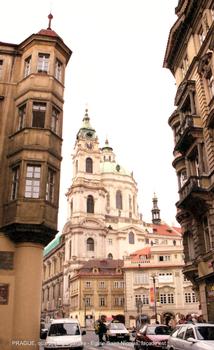 PRAGUE – Quartier de Mala Strana (le « petit côté »), Eglise Saint-Nicolas