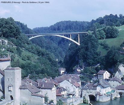 FRIBOURG (Fribourg) – Pont du Gottéron, sur le vallon de Gottéron