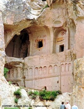 GÖREME (Cappadoce) – Karanlik kilise, ou « l'église sombre », basilique à deux nefs superposées du 11e siècle