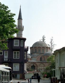 ISTANBUL – Musée Saint-Sauveur-in-Chora (musée Kariye), église édifiée au XIe siècle sur l'emplacement d'un premier sanctuaire du Ve siècle. Du XIe au XIVe elle est ornée de mosaïques byzantines. Transformée en mosquée en 1511, les mosaïques sont recouvertes d'une couche de plâtre qui les a préservées jusqu'au XXe siècle, où l'édifice devient musée