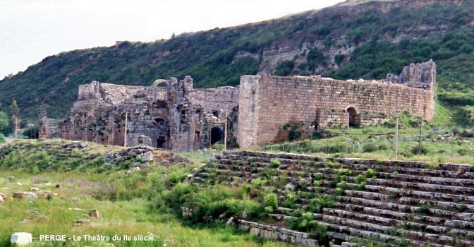 PERGE (province d'ANTALYA) – ancienne cité de Pamphylie, théâtre de 15 000 places construit au IIe siècle
