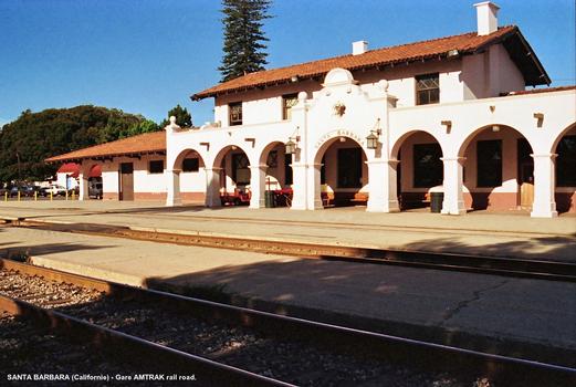 SANTA BARBARA (Californie) – Gare ferroviaire de « AMTRAK rail-road »