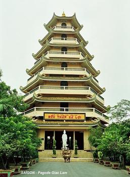 SAÏGON (HO CHI MINH VILLE) – Pagode Giac Lam (du XVIIIe), la tour belvédère du XXe siècle