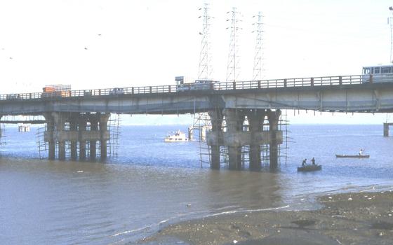 Thane Creek Rail Bridge, Bombay