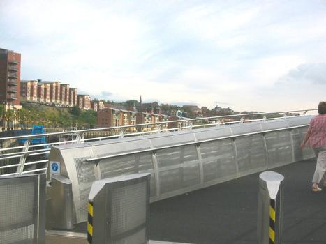 Gateshead Millennium BridgeStainless steel barrier