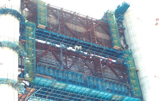 Tsing Ma Bridge. Prefabricated cross frames strand jacking into place