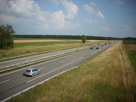 Autoroute A 35, vers le Sud (Bâle/CH) à Habsheim (68/Haut-Rhin)