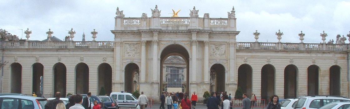 Arc de Triomphe de Nancy vu depuis la Place des Carrières
