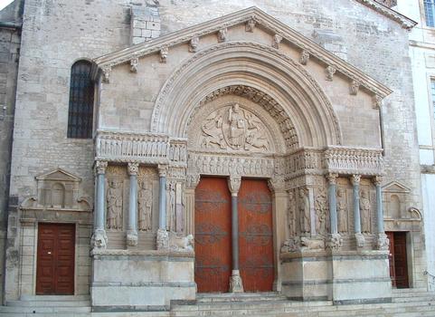 Kathedrale Saint-Trophime, Arles