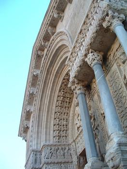 Arles: Cathédrale St Trophime