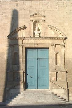 Sainte-Anne Chapel, Arles