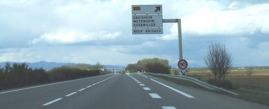 Autoroute A 35 à Ensisheim (68). (Direction Colmar)