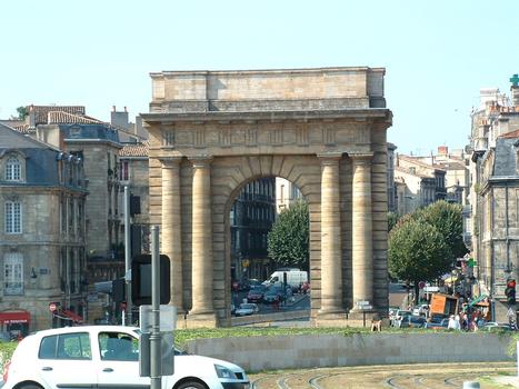 Bourgogne Gate, Bordeaux