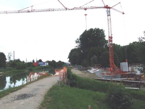 Brunstatt: Construction d'un passage routier sous le Canal du Rhône au Rhin. (Situation des travaux au 06.07.2008)