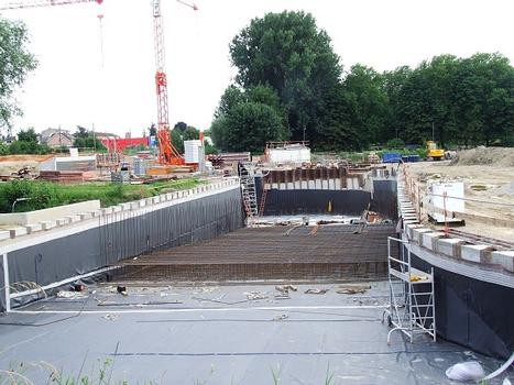 Brunstatt: Construction d'un passage routier sous le Canal du Rhône au Rhin. (Situation des travaux au 06.07.2008)