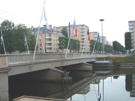 Churchill-Brücke, Caen