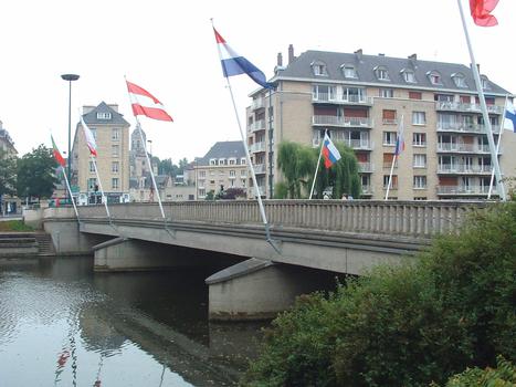 Caen: Le pont Bir-Hakeim