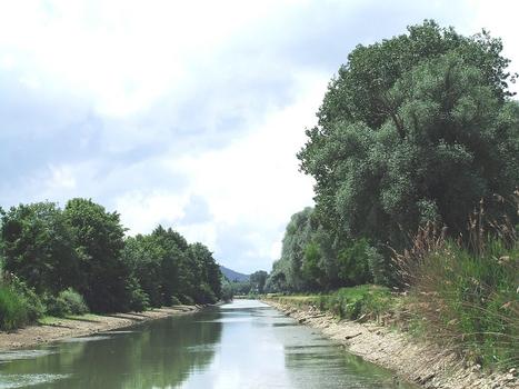 Canal du Rhône au Rhin à Brunstatt. (Zone en travaux- niveau abaissé)