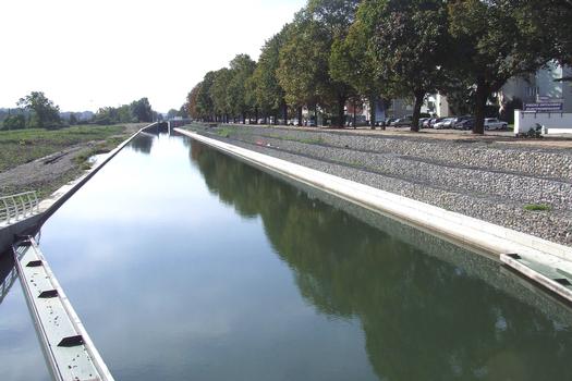 Section du Canal du Rhône au Rhin à Mulhouse, entre l'ancienne et la nouvelle écluse n° 41