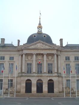 L'Hôtel de Ville de Chalons en Champagne