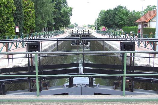 Loire-Seitenkanal - Schleuse Nr. 1 in Digoin